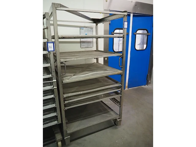 Nn smoke trolleys - afbeelding 1 van  3