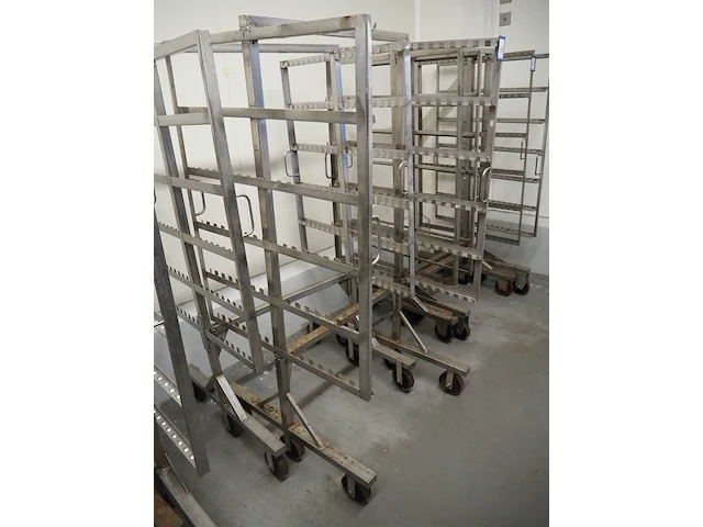 Nn smoke trolleys - afbeelding 2 van  4