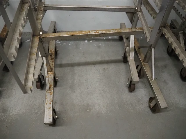 Nn smoke trolleys - afbeelding 4 van  4