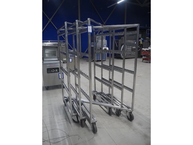 Nn smoke trolleys - afbeelding 1 van  6