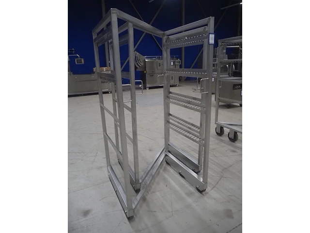 Nn smoke trolleys - afbeelding 2 van  6