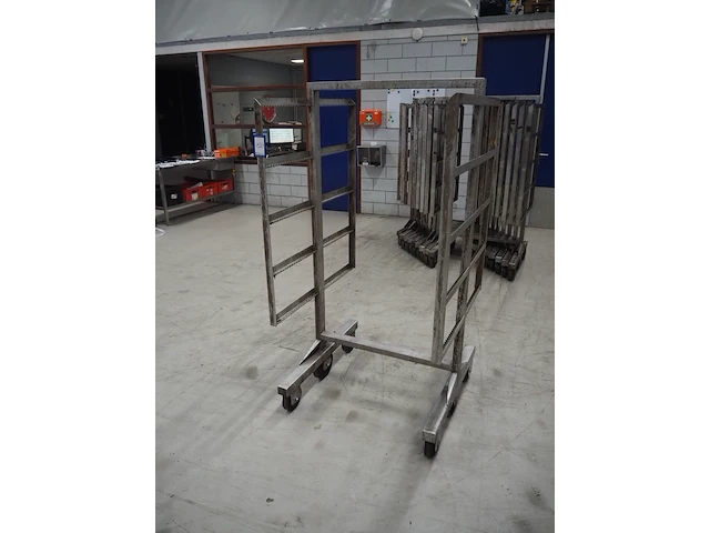 Nn smoke trolleys - afbeelding 6 van  8