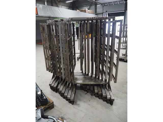 Nn smoke trolleys - afbeelding 3 van  8