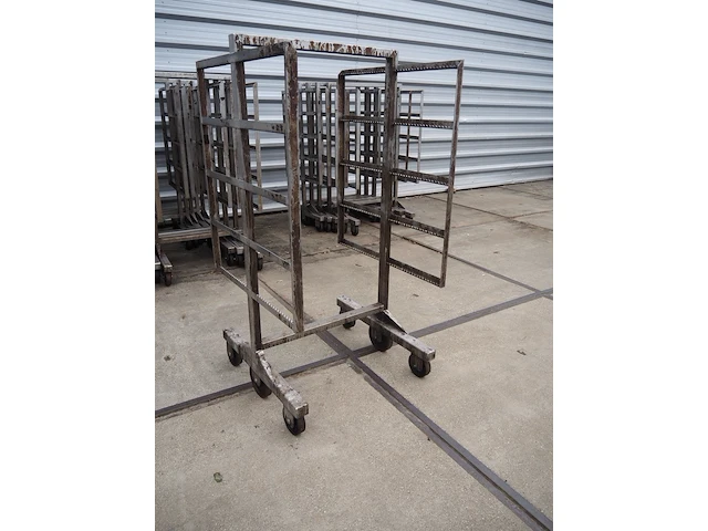 Nn smoke trolleys - afbeelding 4 van  6