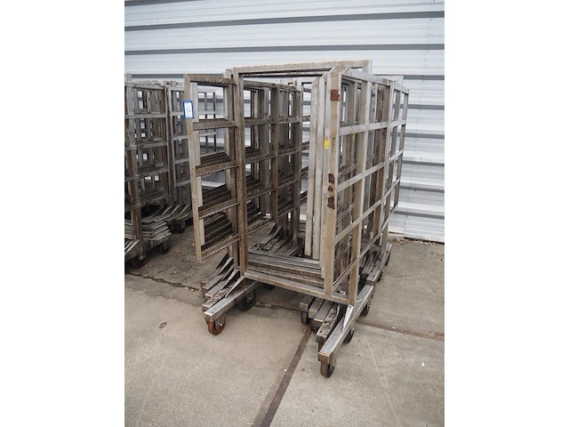 Nn smoke trolleys - afbeelding 2 van  6
