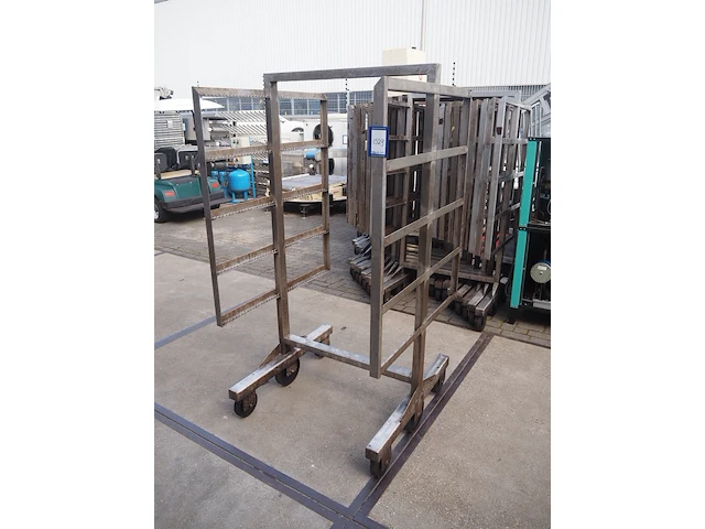 Nn smoke trolleys - afbeelding 3 van  6