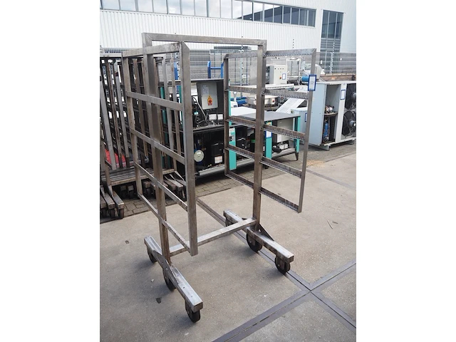Nn smoke trolleys - afbeelding 4 van  6
