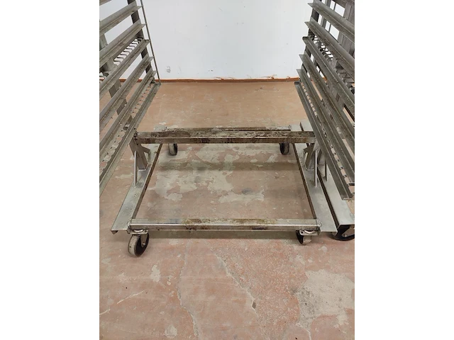 Nn smoke trolleys - afbeelding 7 van  8