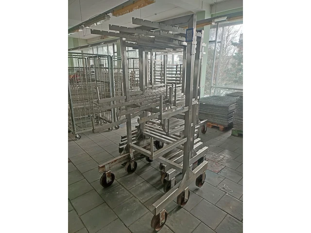 Nn smoke trolleys - afbeelding 1 van  9