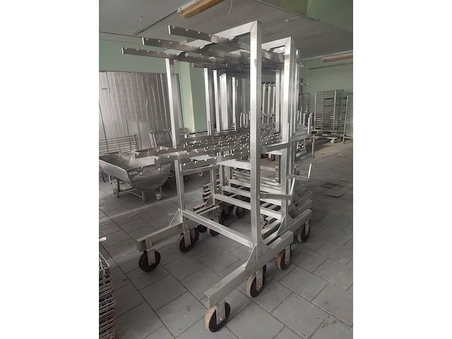 Nn smoke trolleys - afbeelding 3 van  9