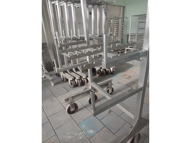 Nn smoke trolleys - afbeelding 8 van  9