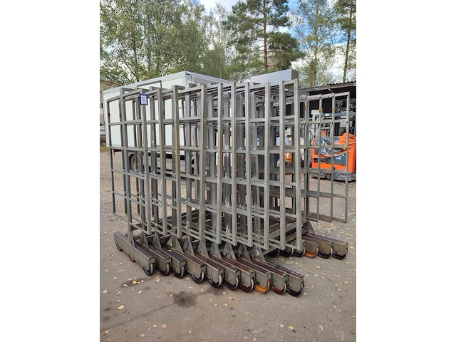 Nn smoke trolleys - afbeelding 1 van  8