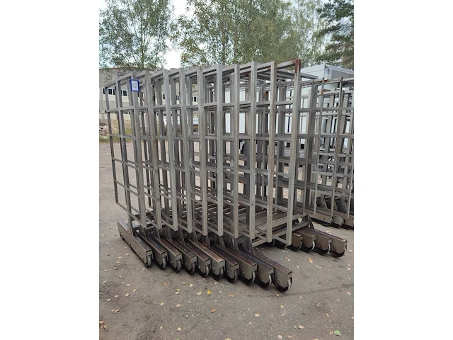 Nn smoke trolleys - afbeelding 1 van  7