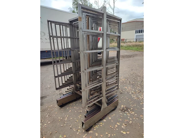 Nn smoke trolleys - afbeelding 2 van  7