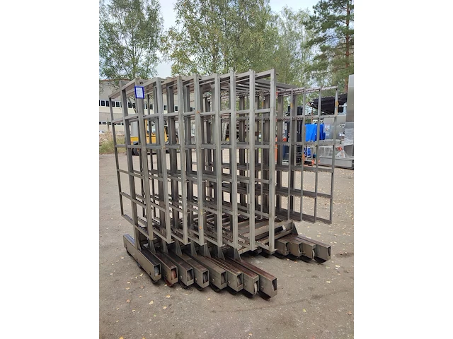 Nn smoke trolleys - afbeelding 1 van  7