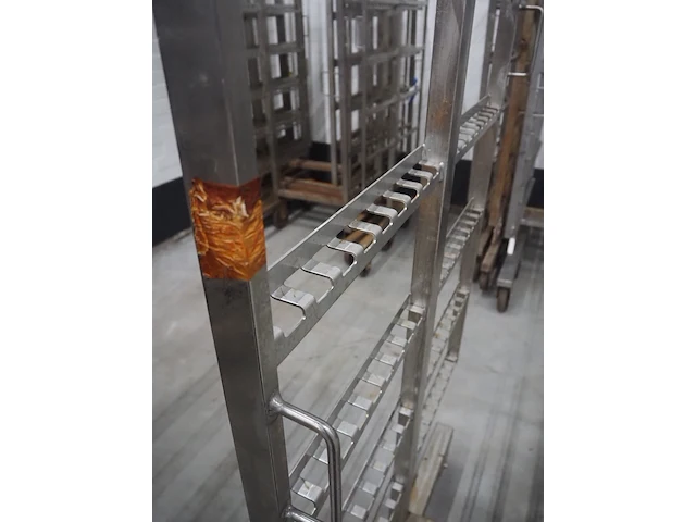 Nn smoke trolleys - afbeelding 4 van  5