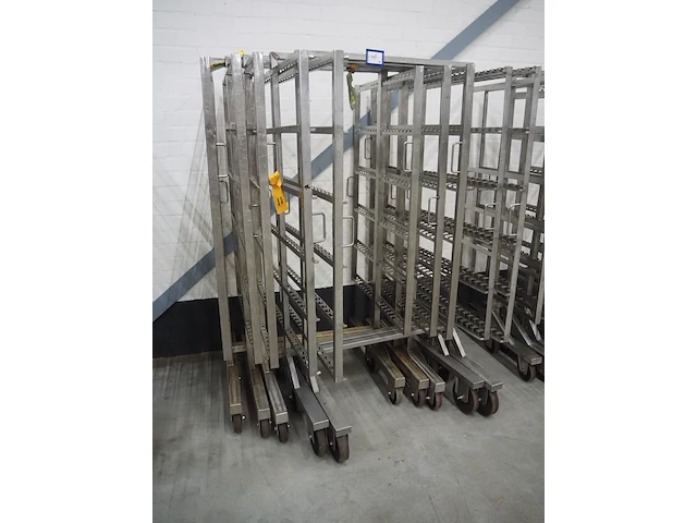 Nn smoke trolleys - afbeelding 2 van  5