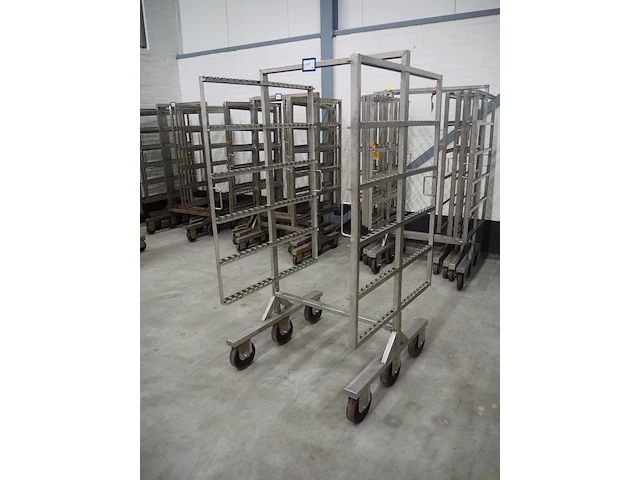Nn smoke trolleys - afbeelding 3 van  5