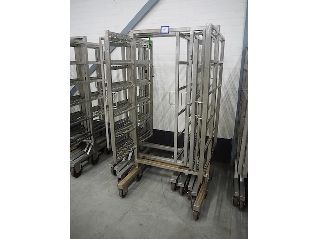 Nn smoke trolleys - afbeelding 2 van  5