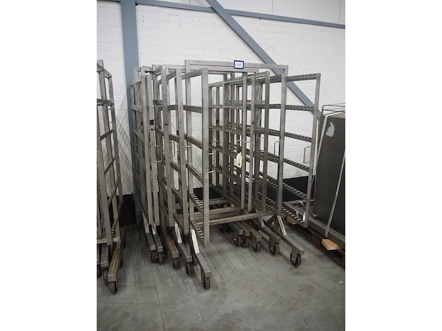 Nn smoke trolleys - afbeelding 1 van  5