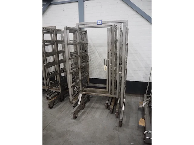 Nn smoke trolleys - afbeelding 2 van  5