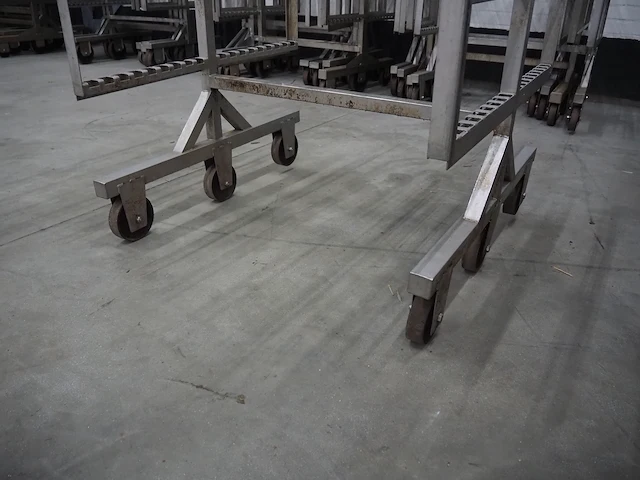 Nn smoke trolleys - afbeelding 5 van  5
