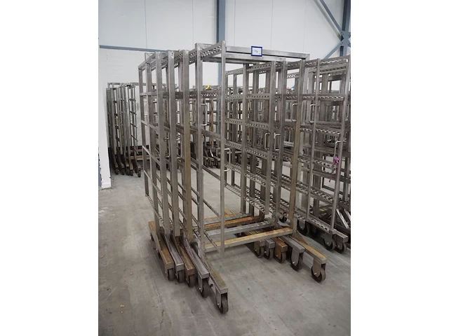 Nn smoke trolleys - afbeelding 2 van  5