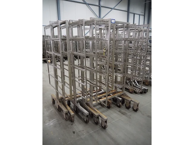 Nn smoke trolleys - afbeelding 2 van  5