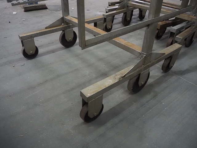 Nn smoke trolleys - afbeelding 5 van  5