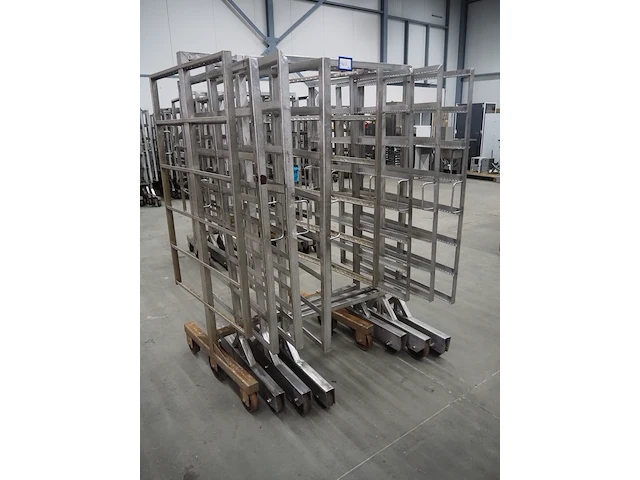 Nn smoke trolleys - afbeelding 2 van  5
