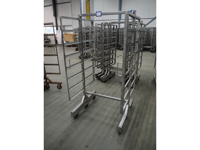 Nn smoke trolleys - afbeelding 3 van  5