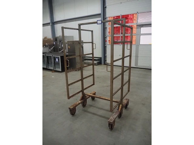 Nn smoke trolleys - afbeelding 1 van  4