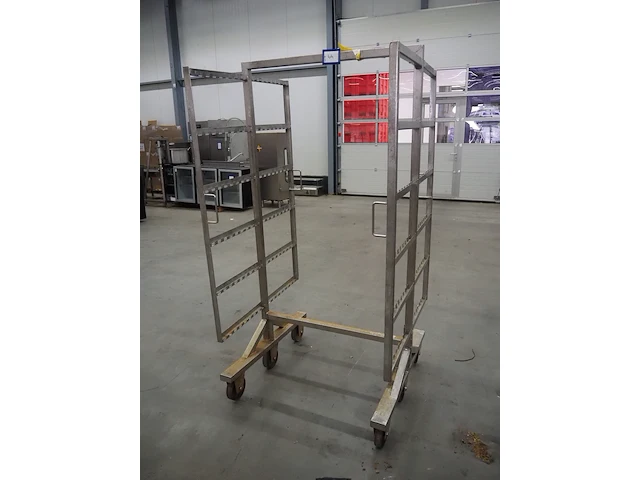 Nn smoke trolleys - afbeelding 1 van  4