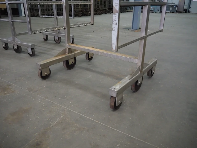 Nn smoke trolleys - afbeelding 5 van  5