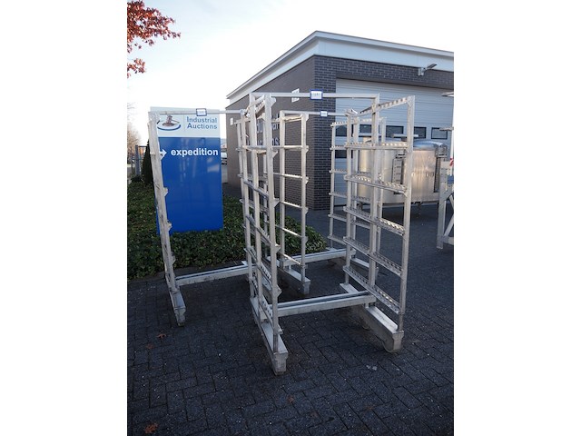 Nn smoke trolleys - afbeelding 1 van  10