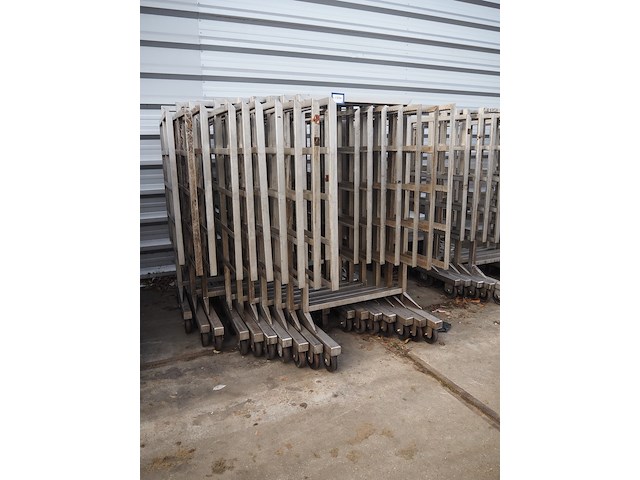 Nn smoke trolleys - afbeelding 1 van  5