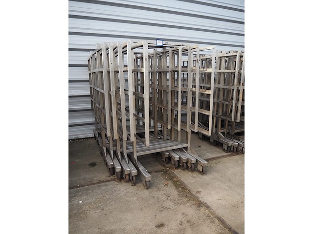 Nn smoke trolleys - afbeelding 1 van  5