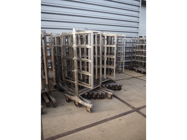 Nn smoke trolleys - afbeelding 1 van  5