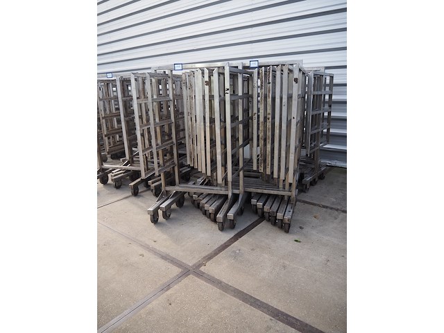 Nn smoke trolleys - afbeelding 2 van  5