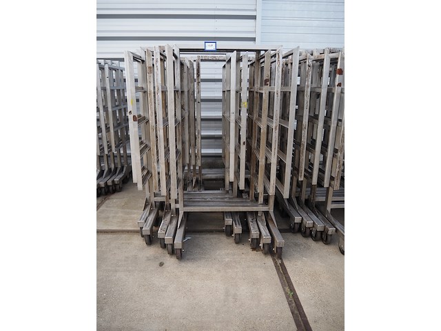 Nn smoke trolleys - afbeelding 3 van  5