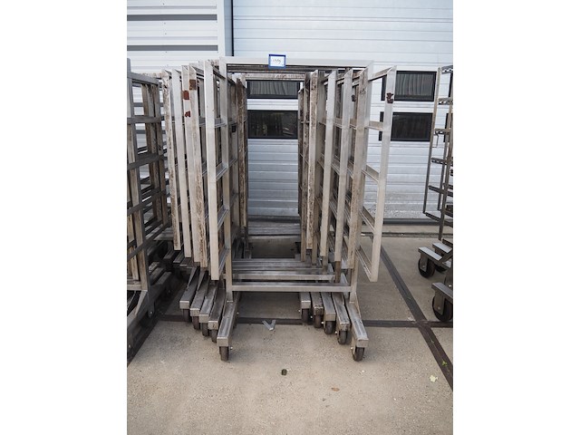 Nn smoke trolleys - afbeelding 3 van  5