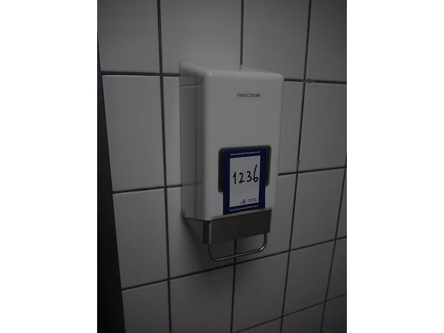 Nn soap dispenser - afbeelding 1 van  3