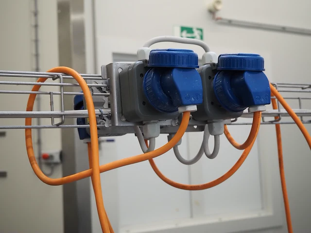 Nn sockets - afbeelding 4 van  5