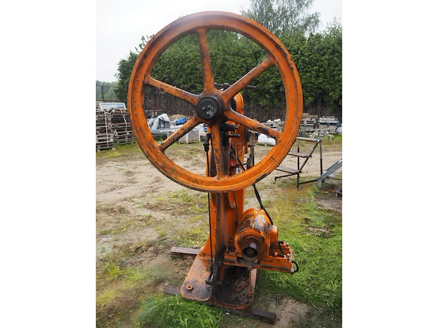 Nn spinning wheel - afbeelding 3 van  9