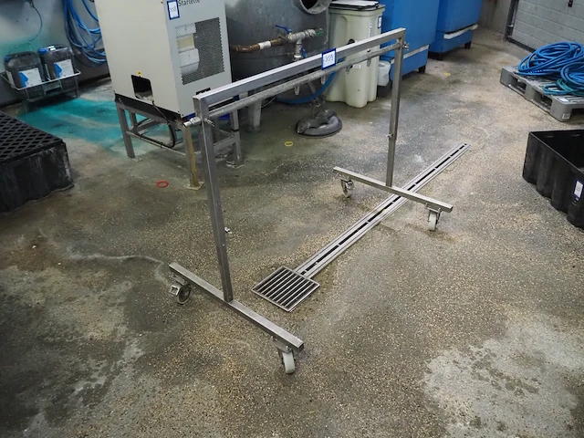 Nn spraying trolley - afbeelding 1 van  3