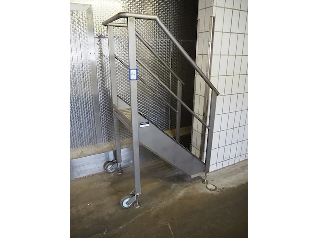Nn stair - afbeelding 1 van  4