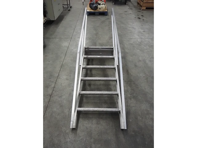 Nn stairs - afbeelding 5 van  6