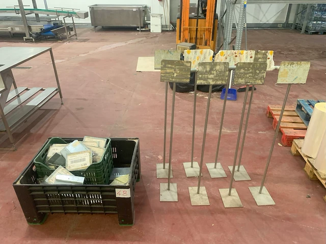 Nn stands - afbeelding 1 van  9