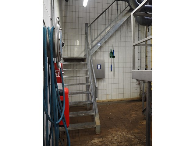 Nn steel stairs - afbeelding 1 van  12