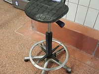 Nn stool - afbeelding 2 van  8